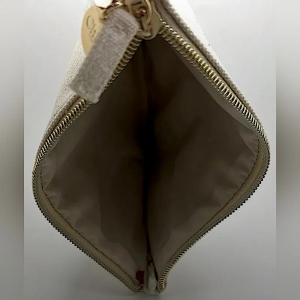 Chloe Parfum Canvase Pouch. 